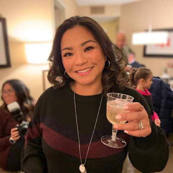 Meet your Posher, Kim - Picture 1 of 1